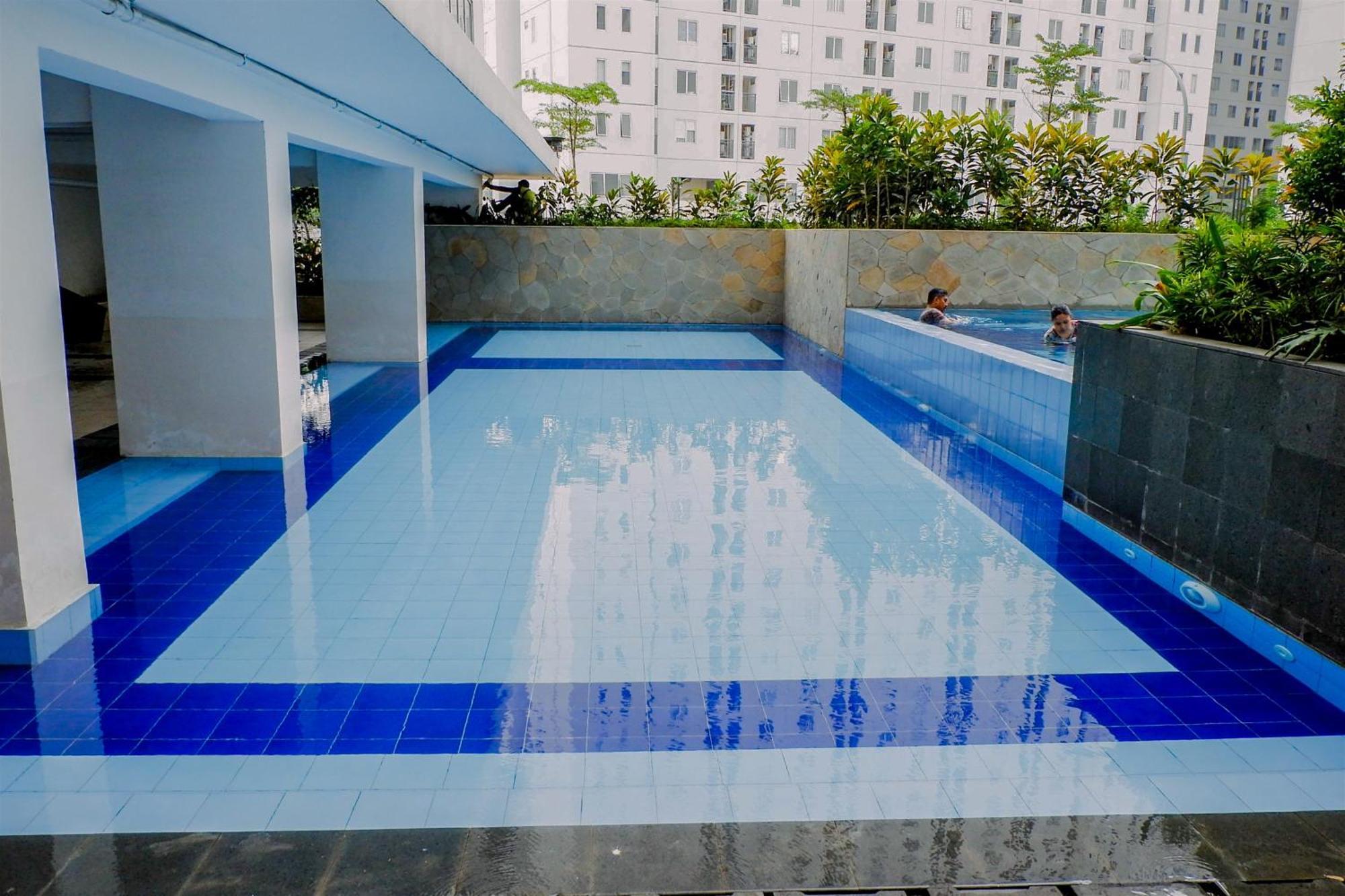 Comfy And Furnished 2br Bassura Near Mall By Travelio Jakarta