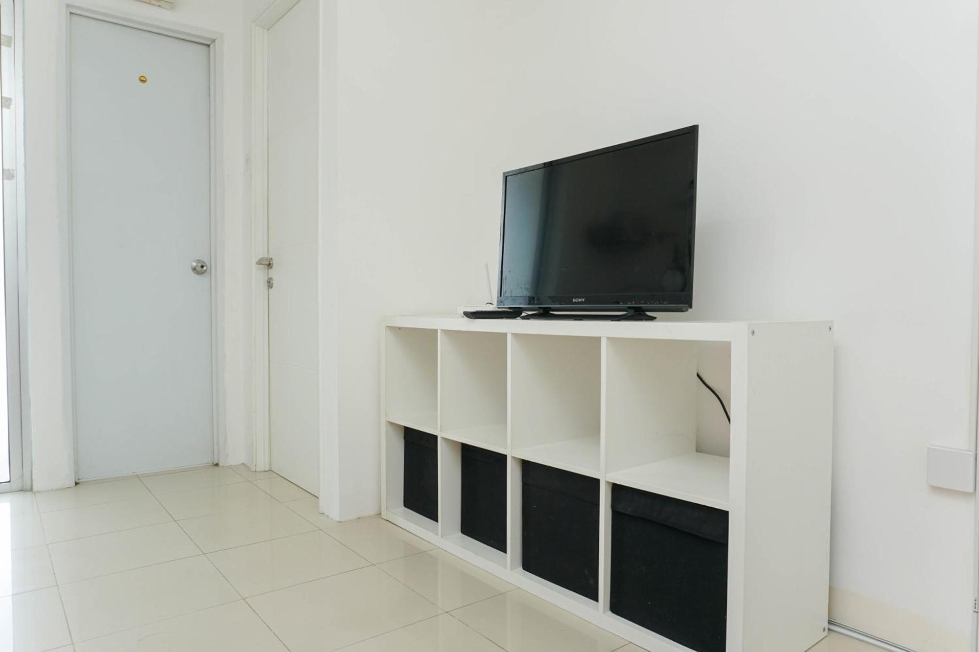 Comfy And Furnished 2br Bassura Near Mall By Travelio
